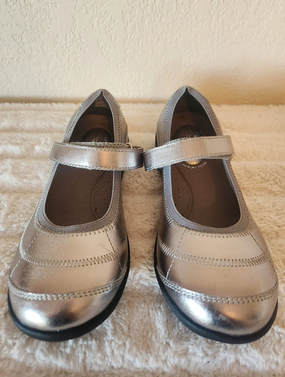 Hush Puppies Reese Mary Jane (Child/Big Kid) Pewter/Metallic Silver
